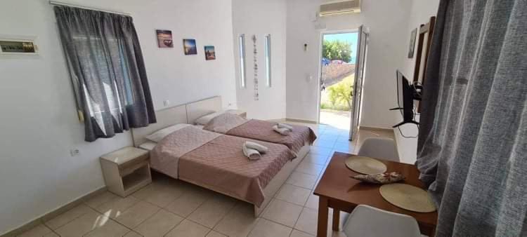 Soula Appartments Makrýgialos Eksteriør bilde